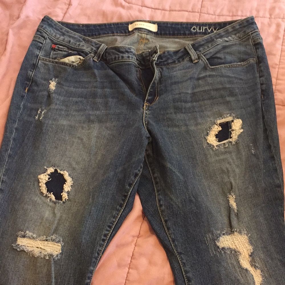 NWOT Slink Distressed Skinny Jeans! 22